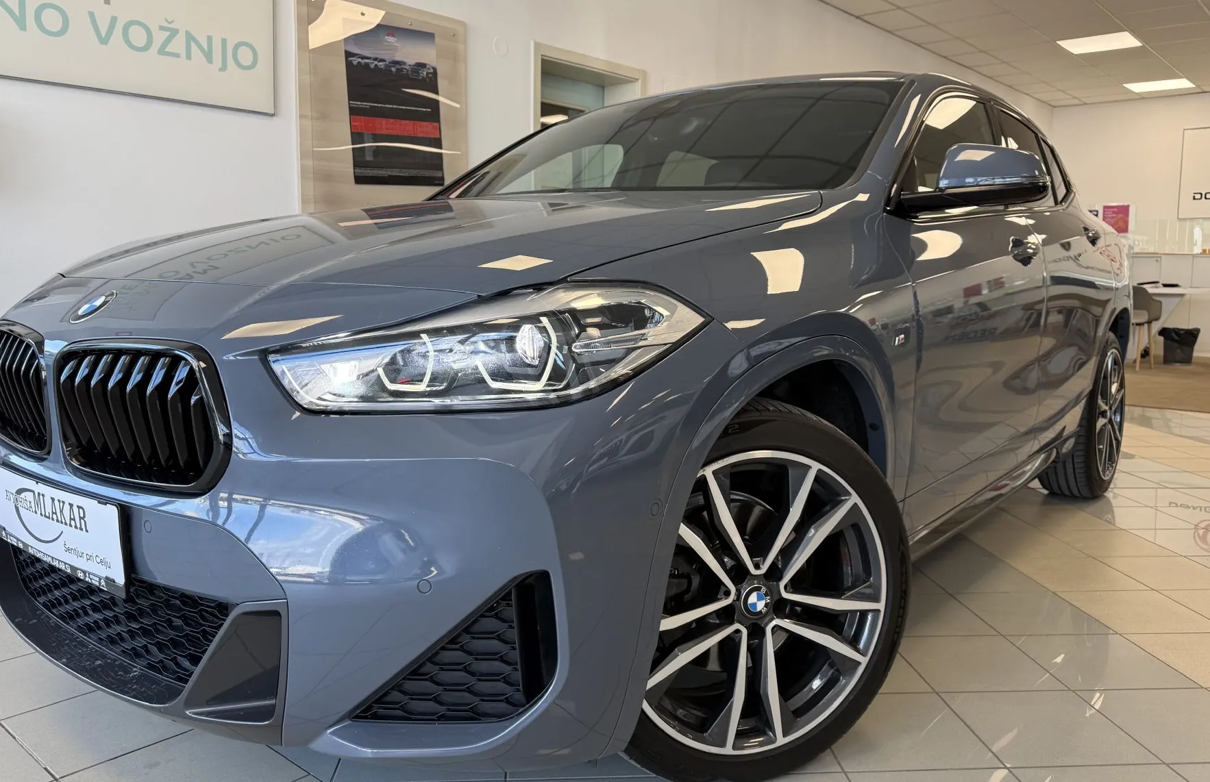 Zunanja slika - BMW X2 - serija : sDrive18d AUT. -M-SPORT-FACELIFT-PANO-KAMERA- - 3
