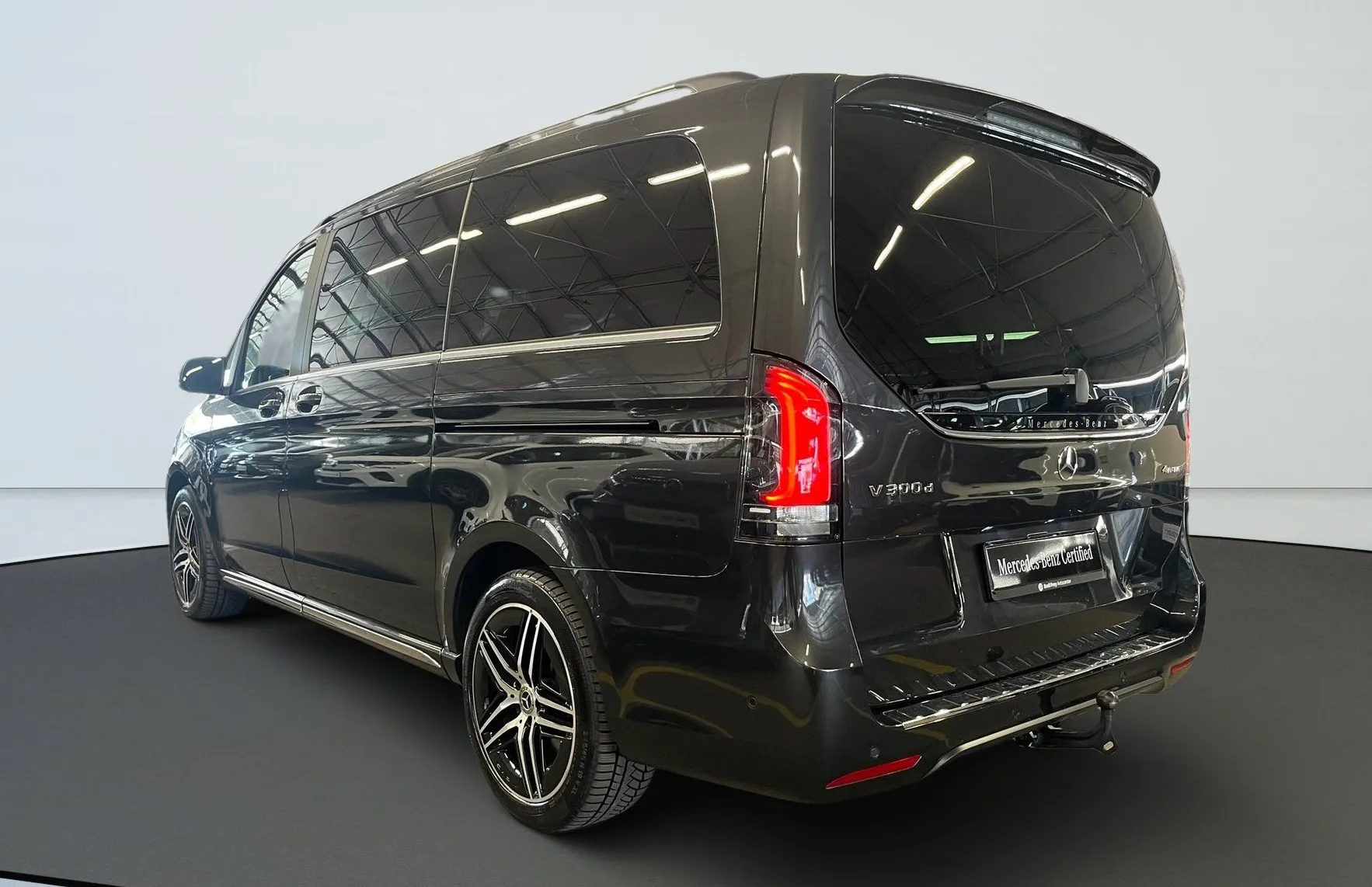 Zunanja slika - Mercedes-Benz V-Razred - V 300 d 4MATIC AMG Line dolgi Avt. - 4
