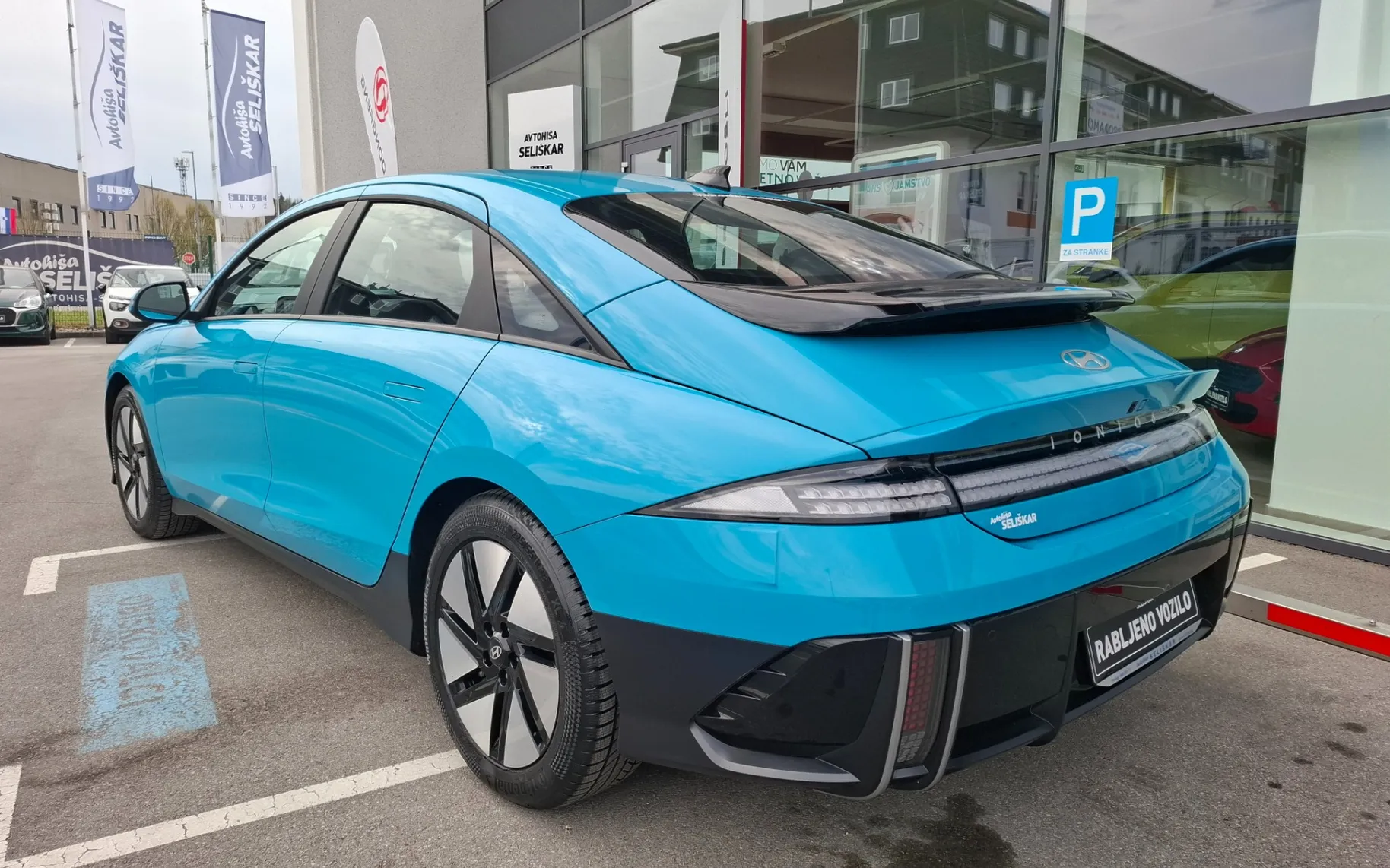 Zunanja slika - Hyundai Ioniq - 6 EV 53 kWh - 3.000€ SUBVENCIJE + BOGATA OPREMA - 5