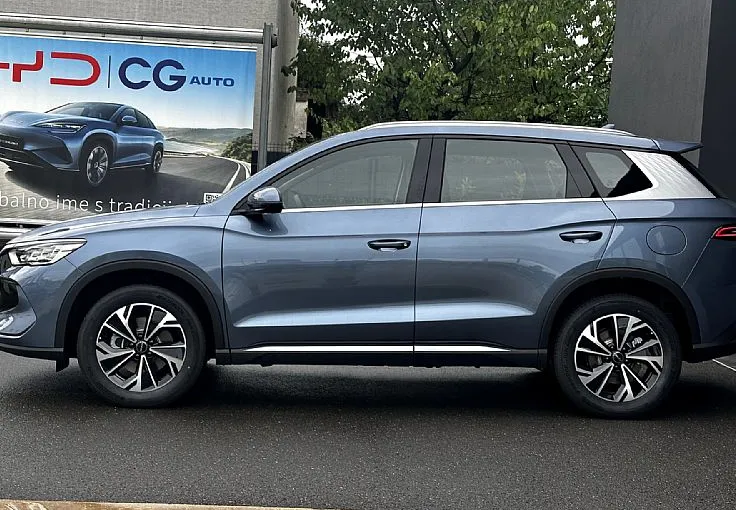 Zunanja slika - BYD Sealion 5 - DM i COMFORT PHEV - skupni doseg 992 km - 4