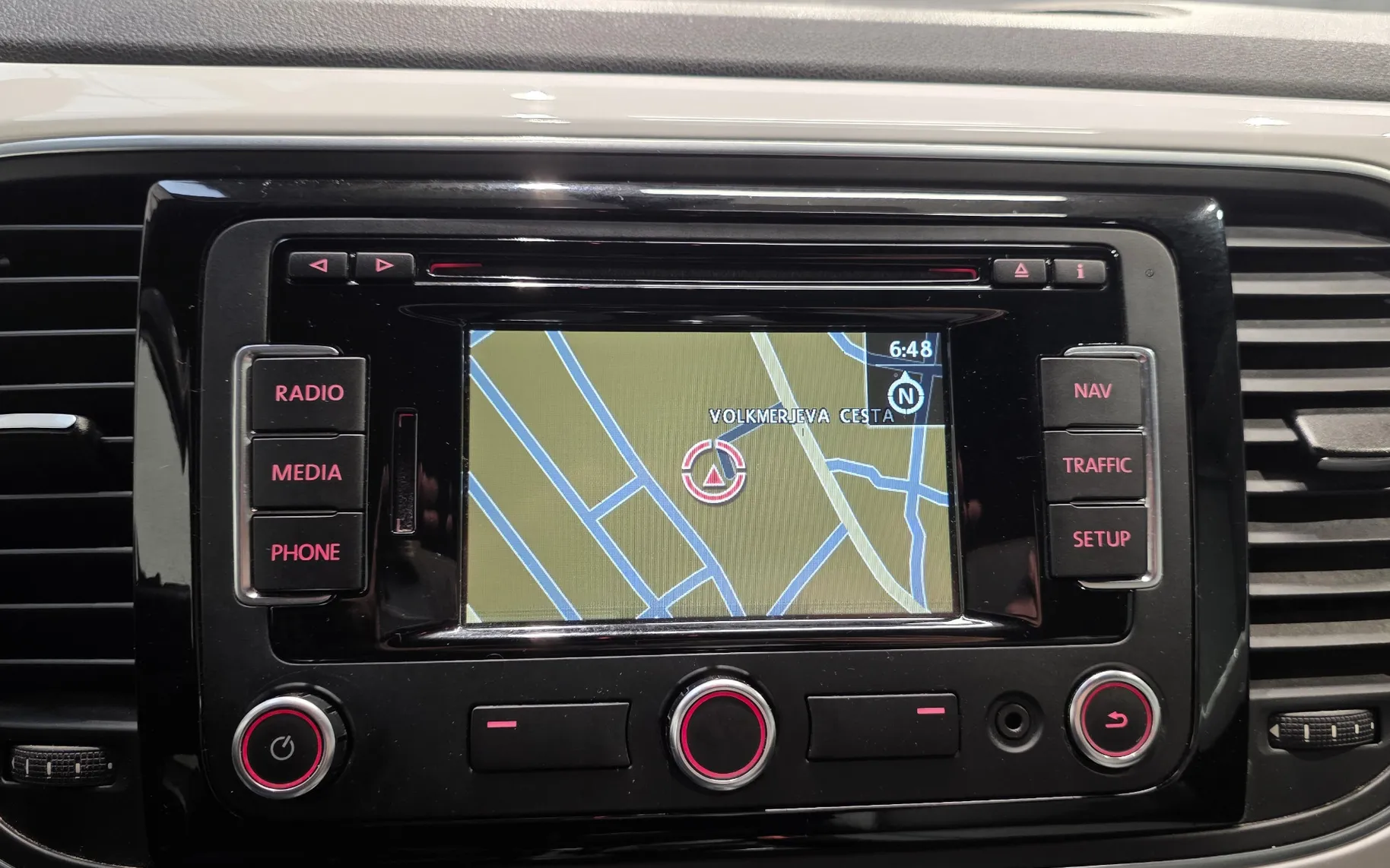 Zunanja slika - VW Beetle - 1,2 TSI Design NAVI TEMP PDC 2xKLIMA ALU - 14