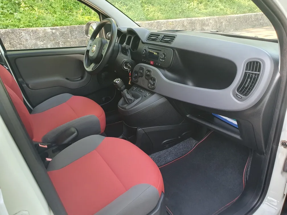 Notranja slika - Fiat Panda - 4x4 1,3 Multijet Rock - 17