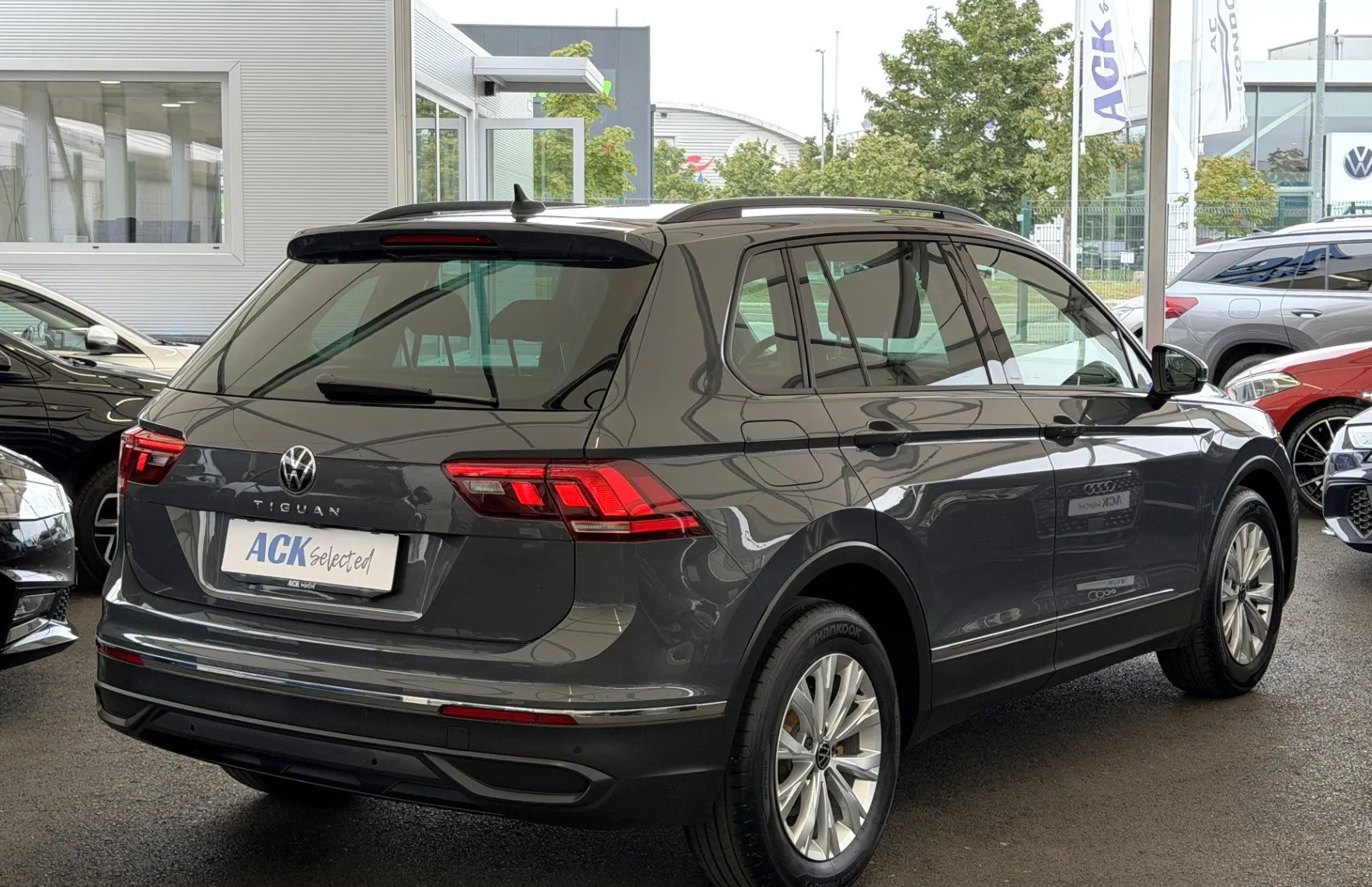 Zunanja slika - Volkswagen Tiguan - Life 2.0 TDI DSG - KAMERA - ACC - KEYLESS - LED - 4