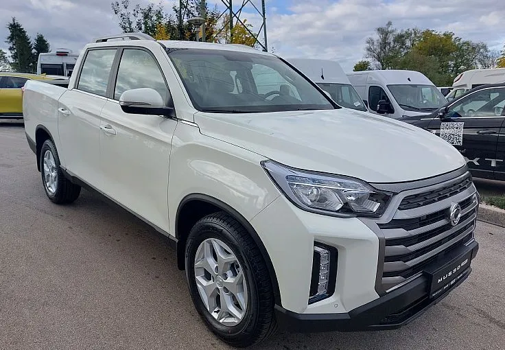 Zunanja slika - SsangYong Musso - 2.2 XDi ULTIMATE 4x4 A T VEČ BARV - 3