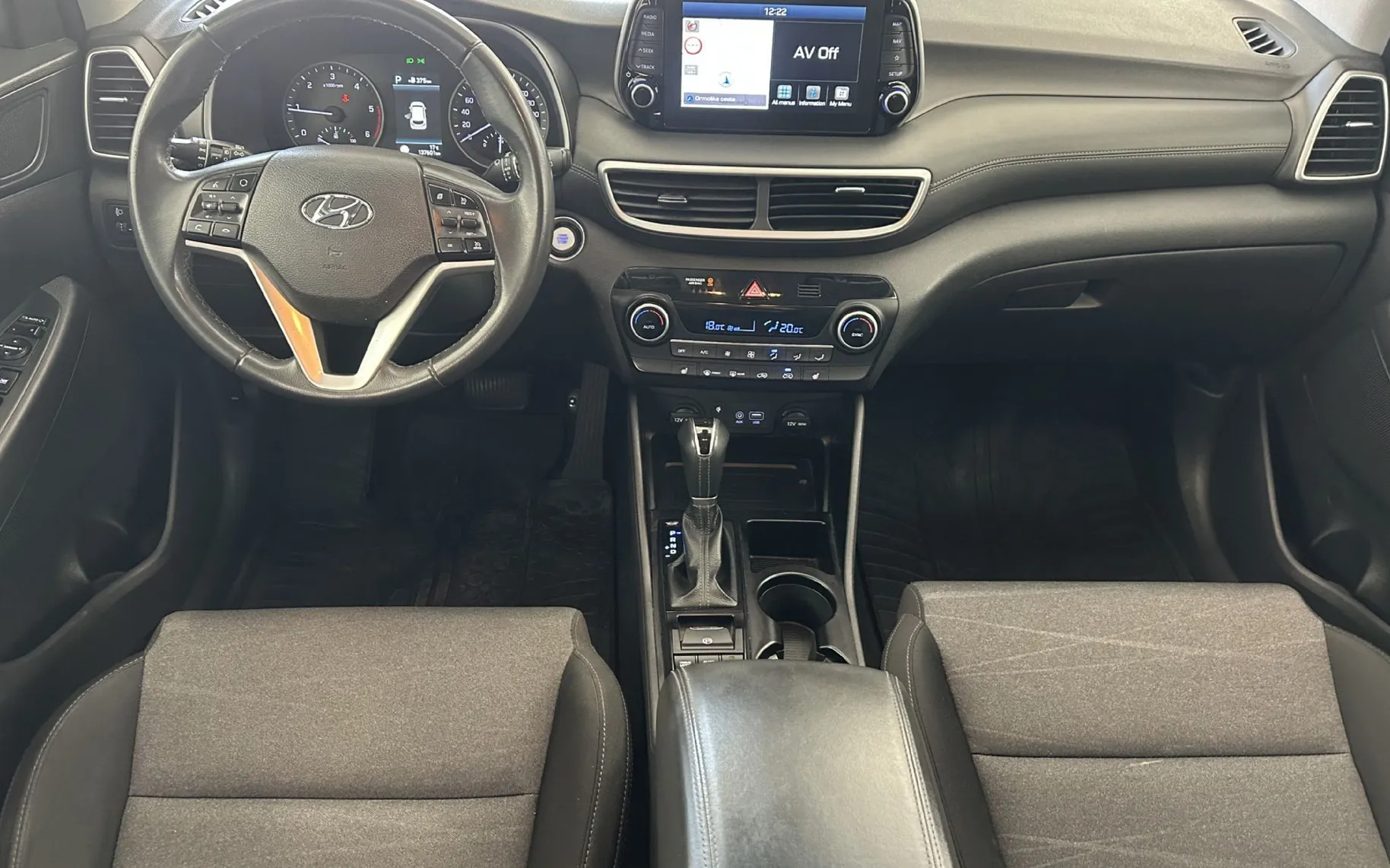Zunanja slika - Hyundai Tucson - 1.6 CRDI Impression 2WD 100kW.KAMERA.NAVI.ACC.AUT. - 6