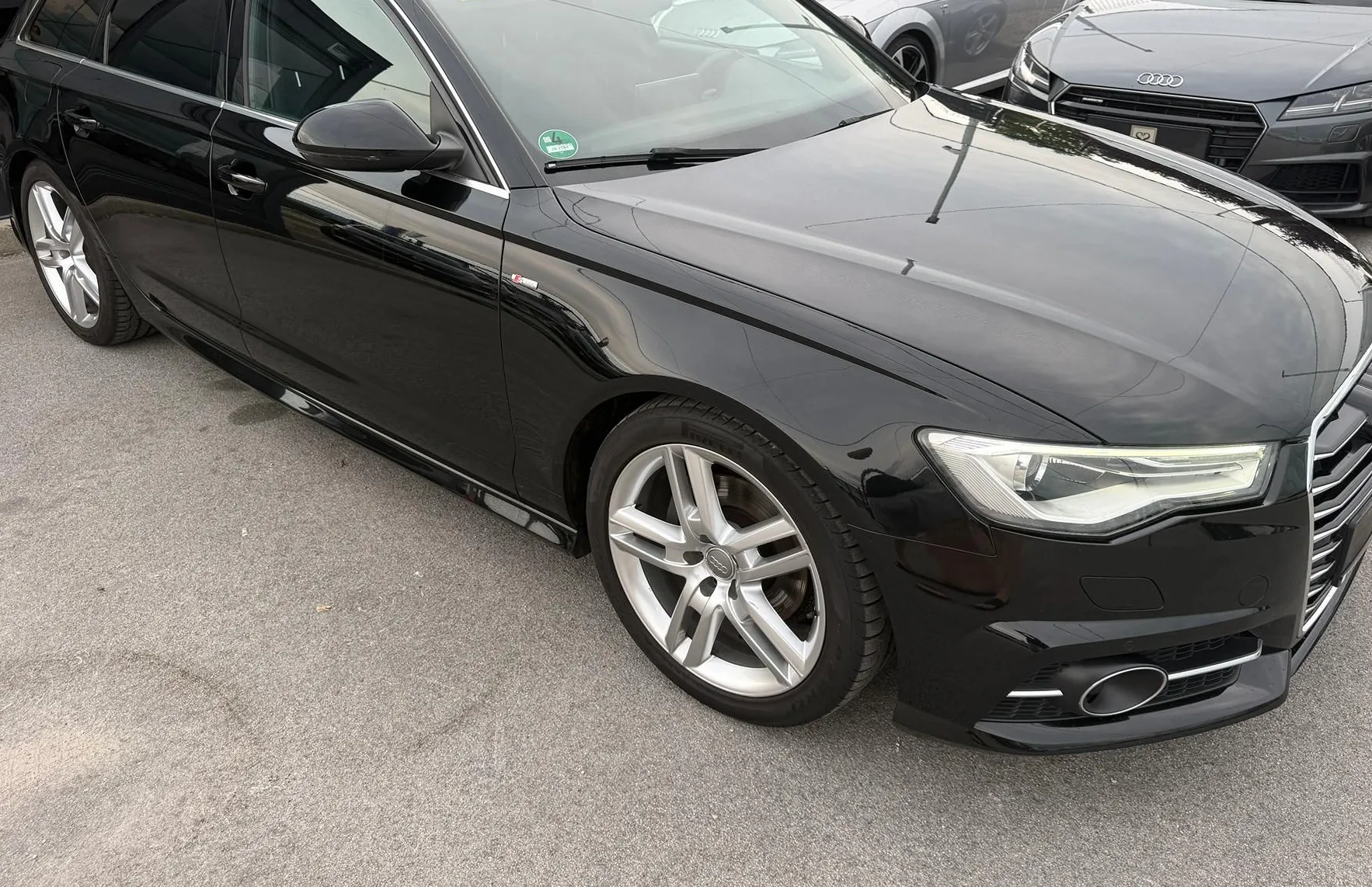 Zunanja slika - Audi A6 - Avant 2.0TDI S line-PANO-NAVI-BT-4CON-GRESED-ACC-KAM-MEM - 2