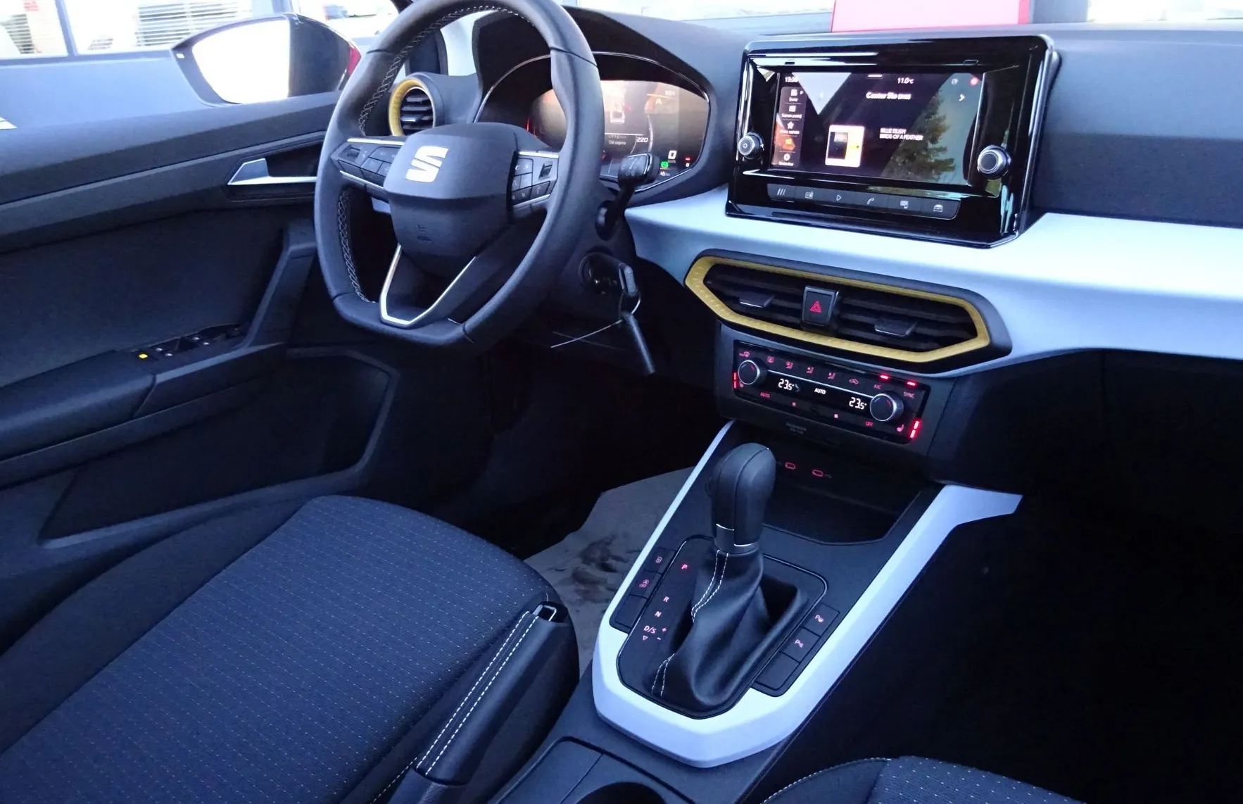 Zunanja slika - Seat Arona - 1.0 TSI DSG 116KM STYLE EDITION - GRETJE SEDEŽEV- - 11