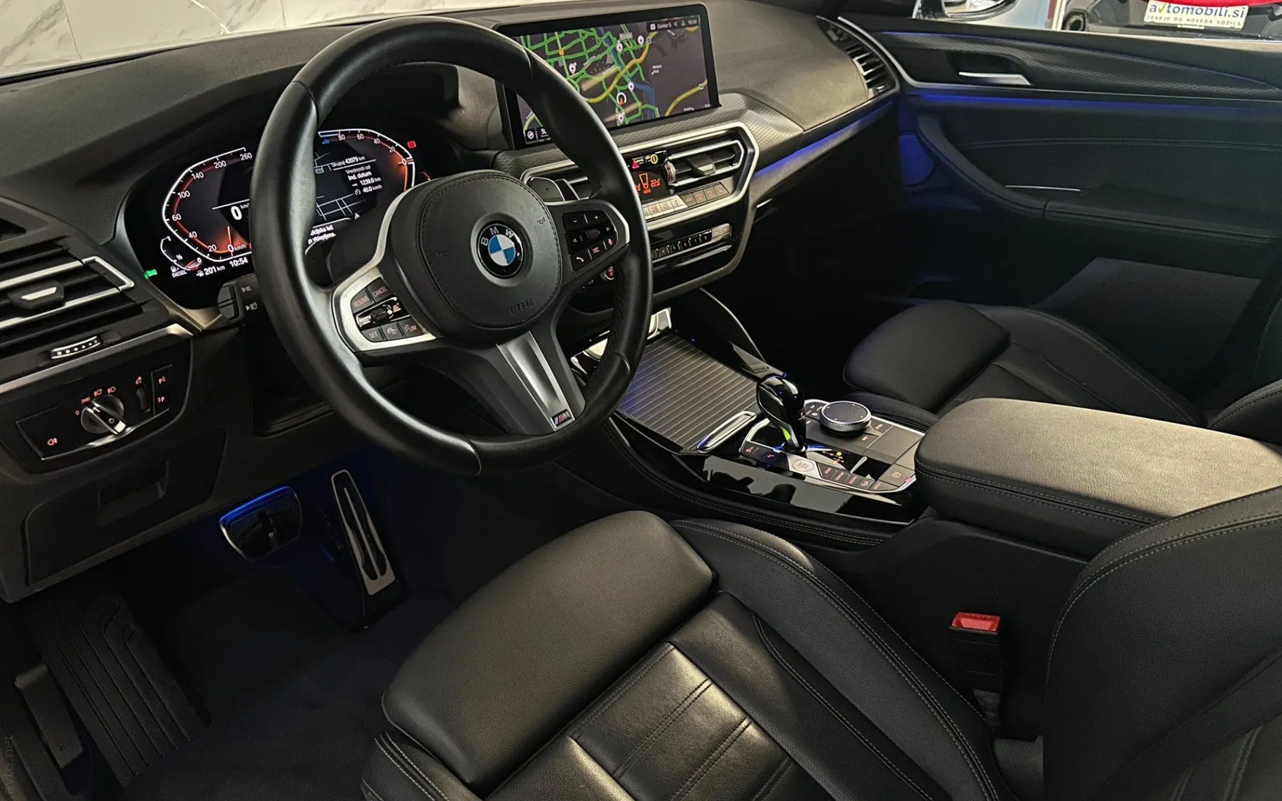 Notranja slika - BMW serija X4: - xDrive20d|M|Laser|ACC|HUD|Kamera|Kljuka|Harman|... - 8