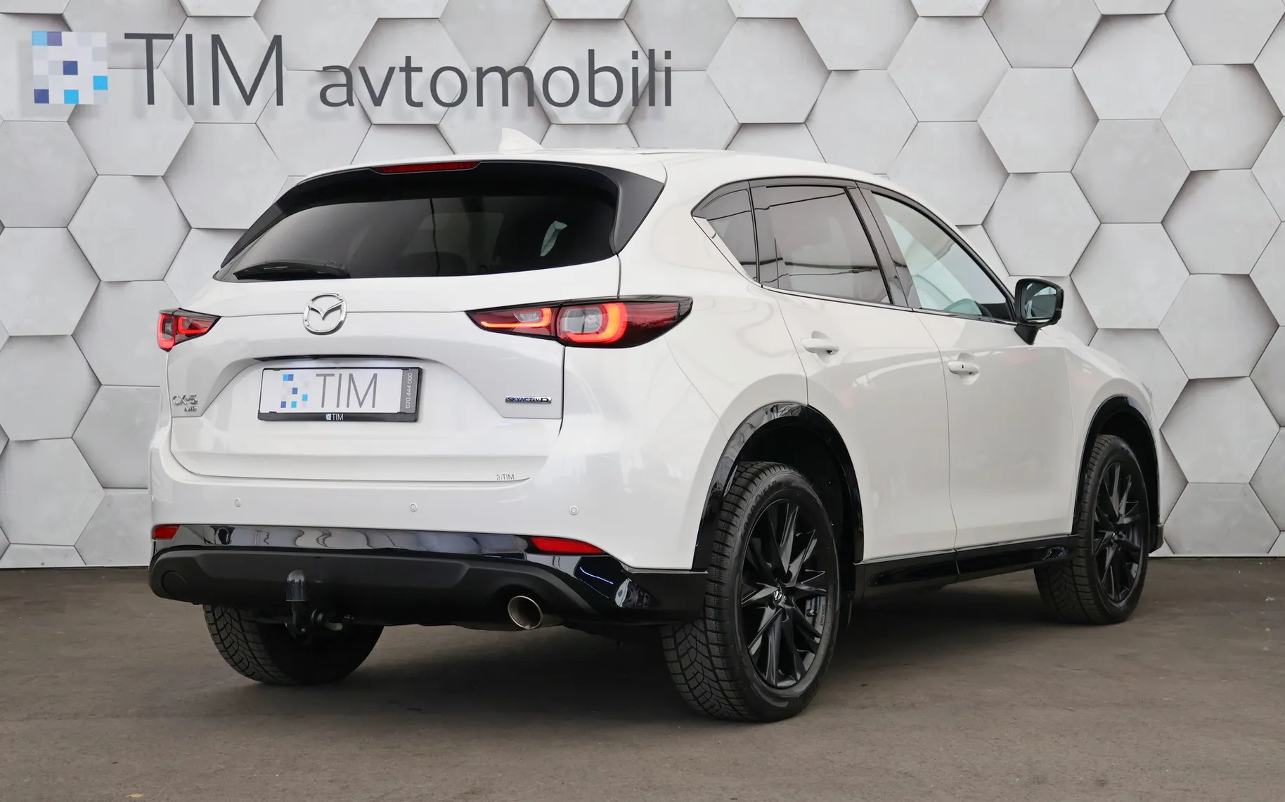 Zunanja slika - Mazda CX-5 - 2.2 Skyactive-D AWD 6AT Homura 184KM - 3