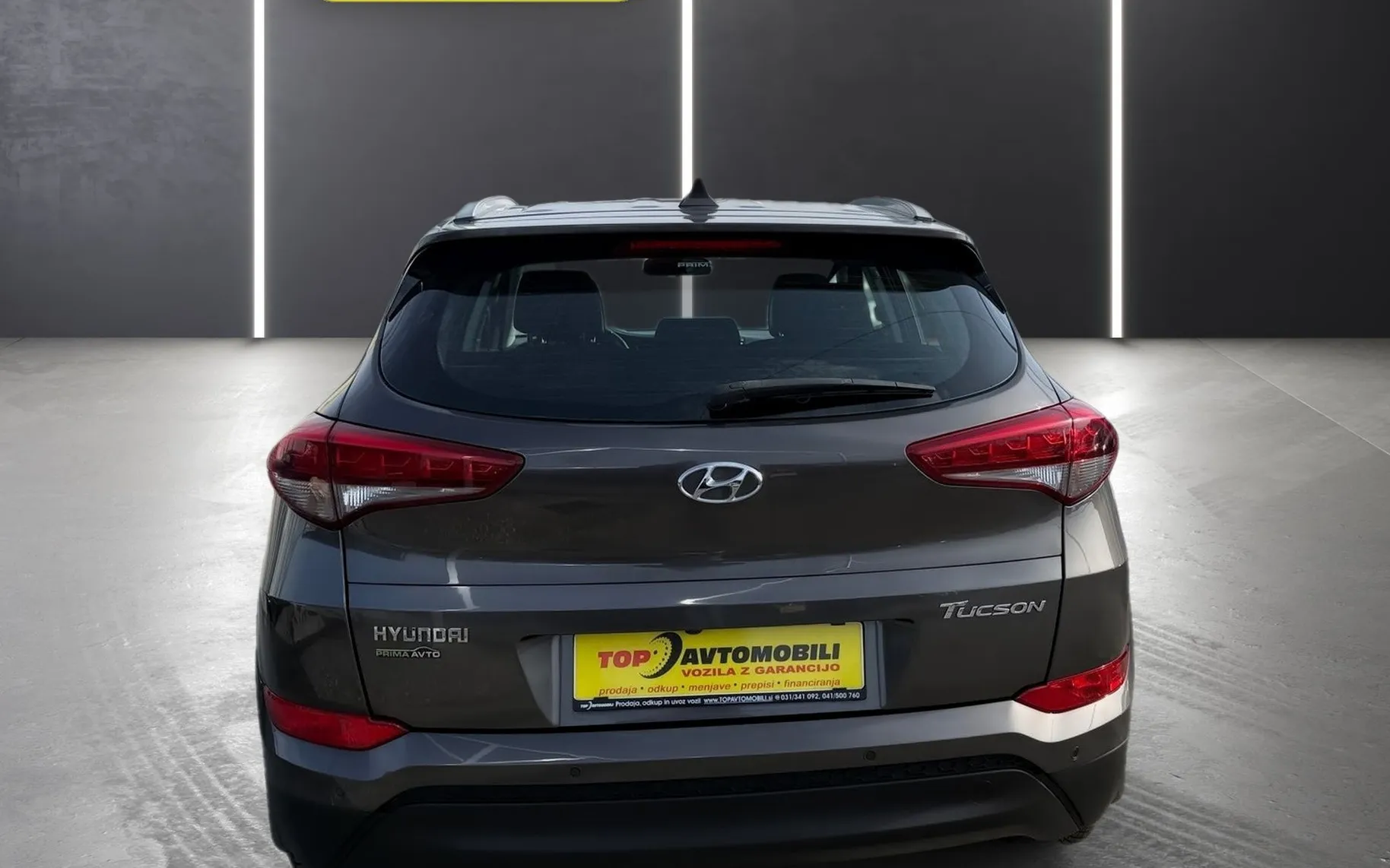 Zunanja slika - Hyundai Tucson - 1.6 GDI 1.LASTNIK SLO VOZILO TEMPOMAT PDC KAMERA - 5