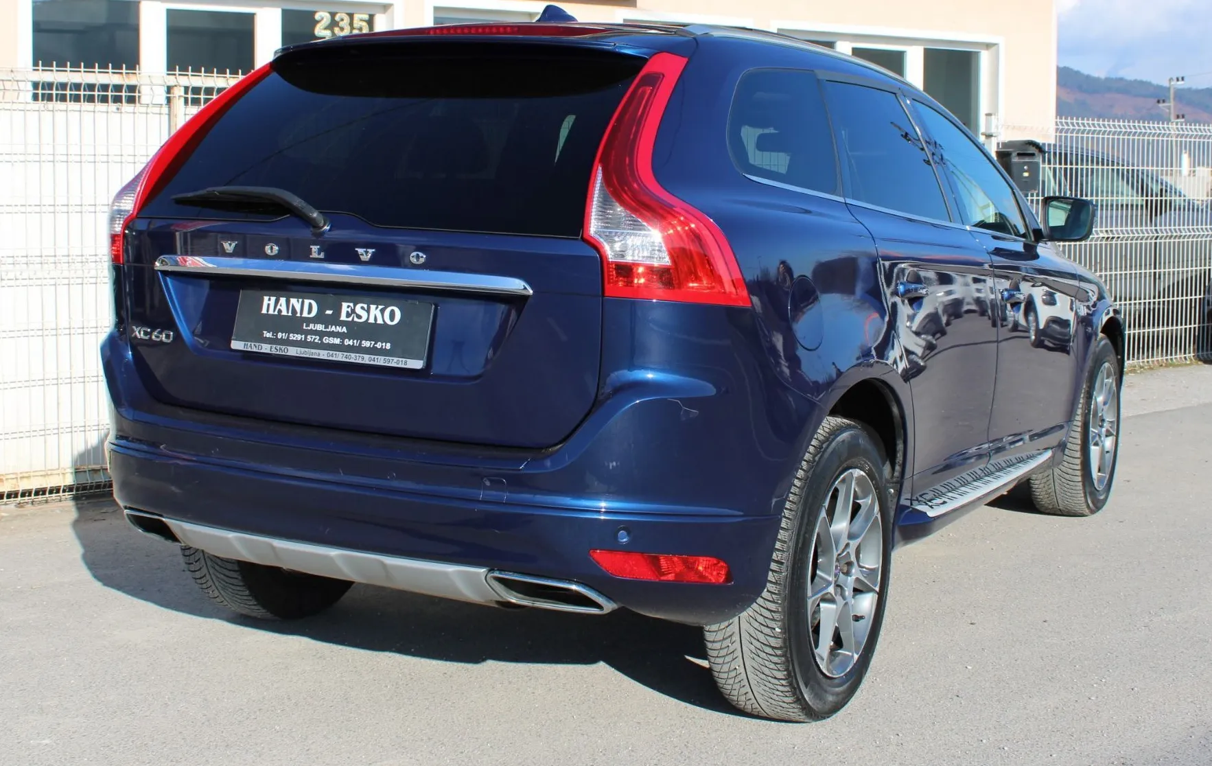 Zunanja slika - Volvo XC60 - D4 AUTO Ocean Race-NAVI-ALU-PDC-GR.SEDEŽEV - 6