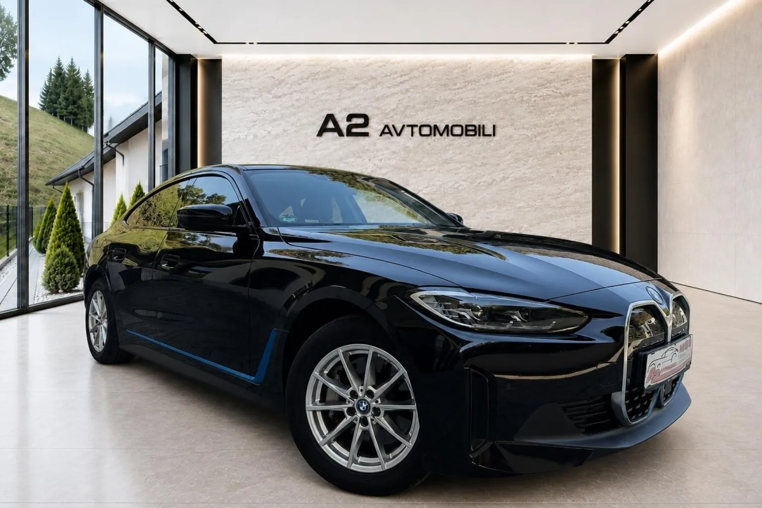 Notranja slika - BMW i4 - eDrive35 AUT. -KAMERA-NAVI-LED-ACC-USNJE-HEAD UP- - 9