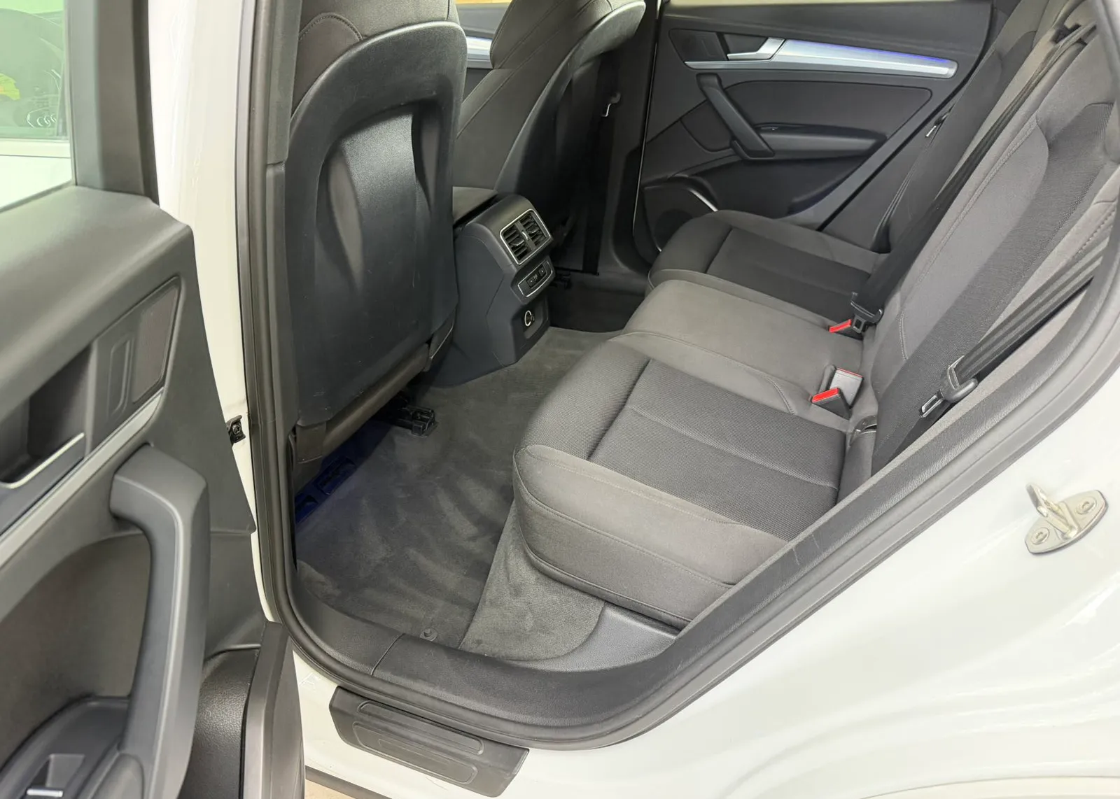 Zunanja slika - Audi Q5 - quattro 2,0 TDI Sport S tronic - 7