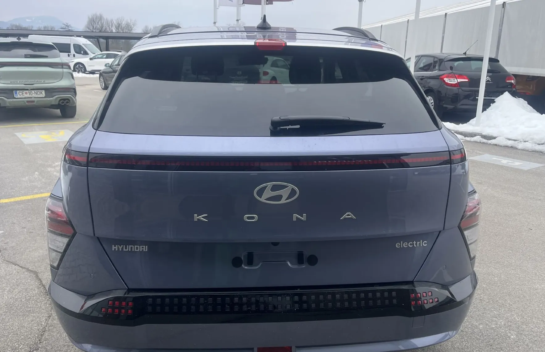 Zunanja slika - Hyundai Kona - Electric 48.6 kWh 99kW PREMIUM+ WINTER - 4