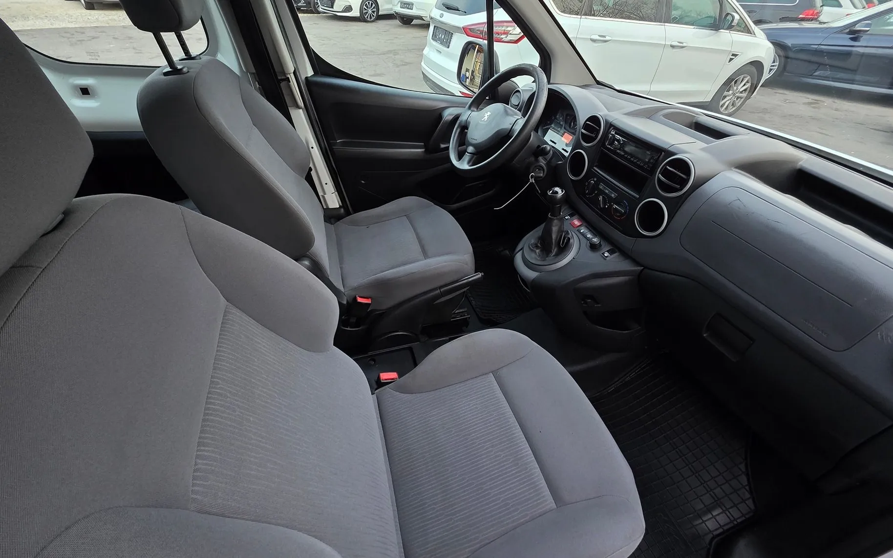 Zunanja slika - Peugeot Partner - ACTIVE 1.6 BlueHdi SLOVENSKI-ALU PLATIŠČA-KLIMA - 9