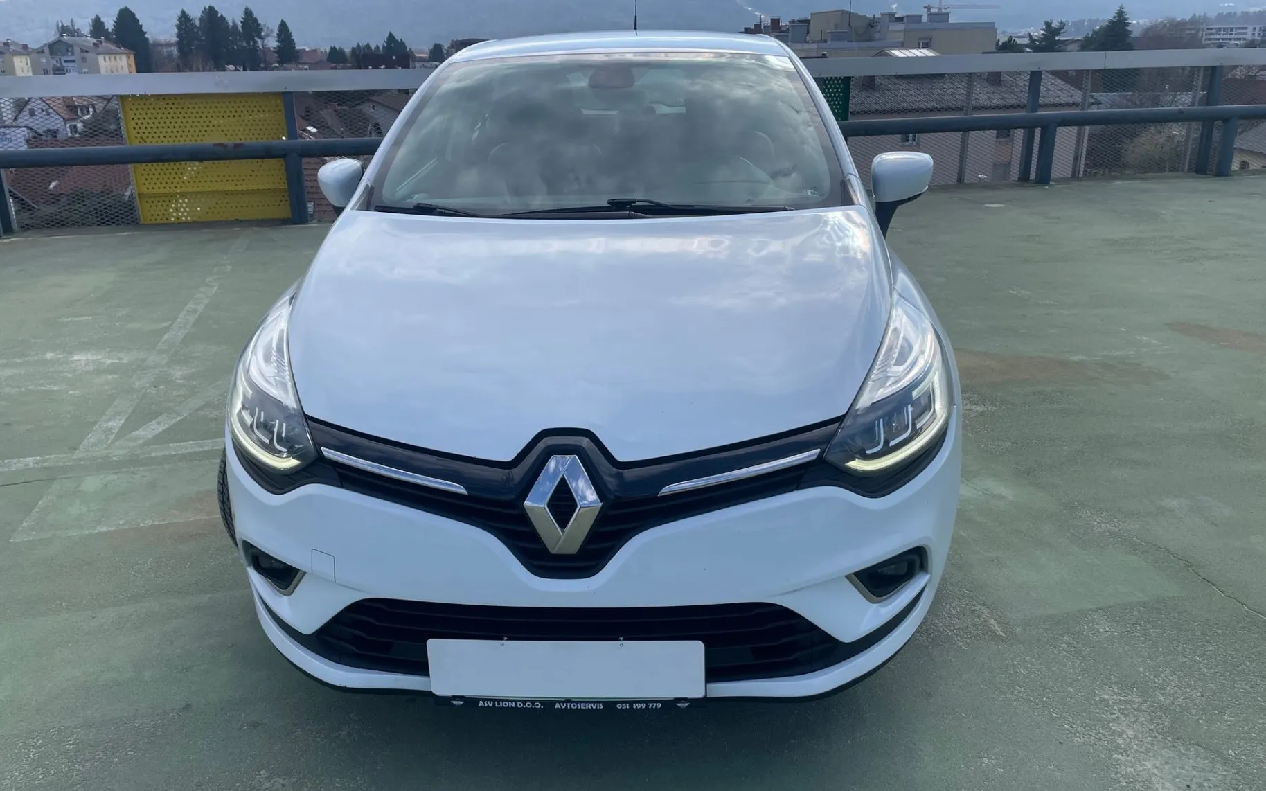 Zunanja slika - Renault Clio - Intens 1.2 16v 2XPDC.LED.DELNO USNJE. - 2