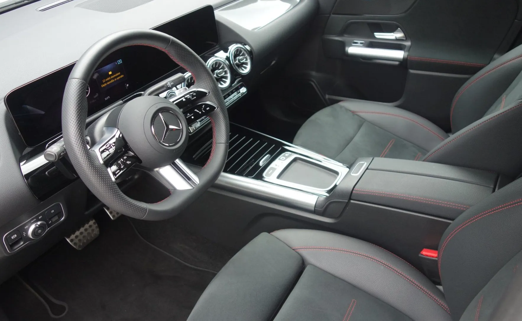 Zunanja slika - Mercedes-Benz GLA-Razred - GLA 200 d AMG Line Avt. - 5