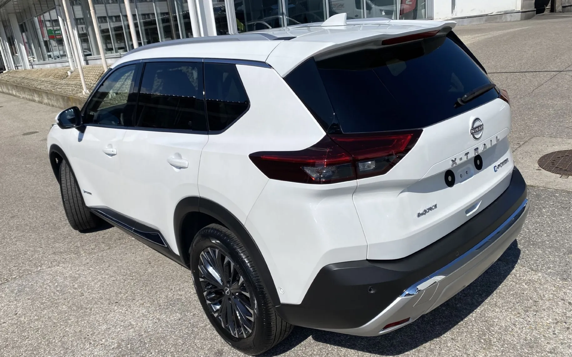 Zunanja slika - Nissan X-Trail - 1.5 HEV E-4ORCE 213 TEKNA - 15