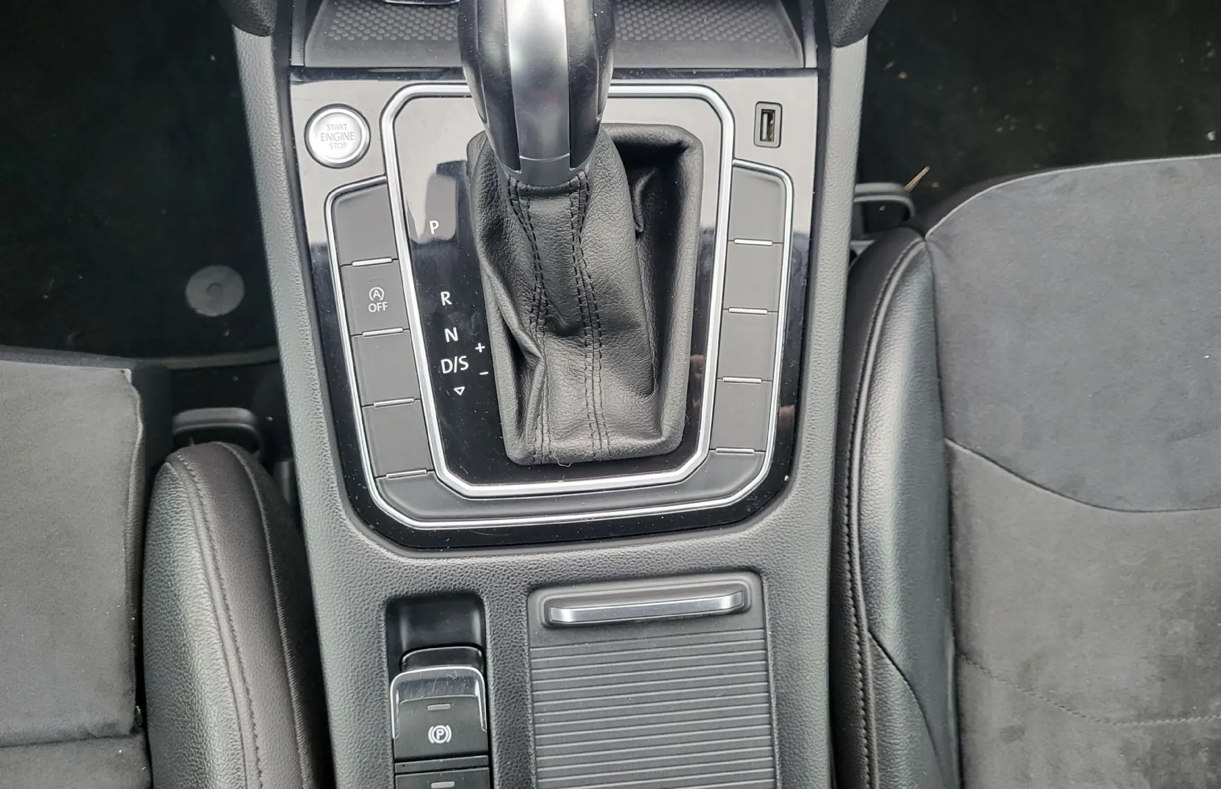 Zunanja slika - Volkswagen Arteon - 2.0 TDI 4MOTION avt. 140kW R-Line - 10