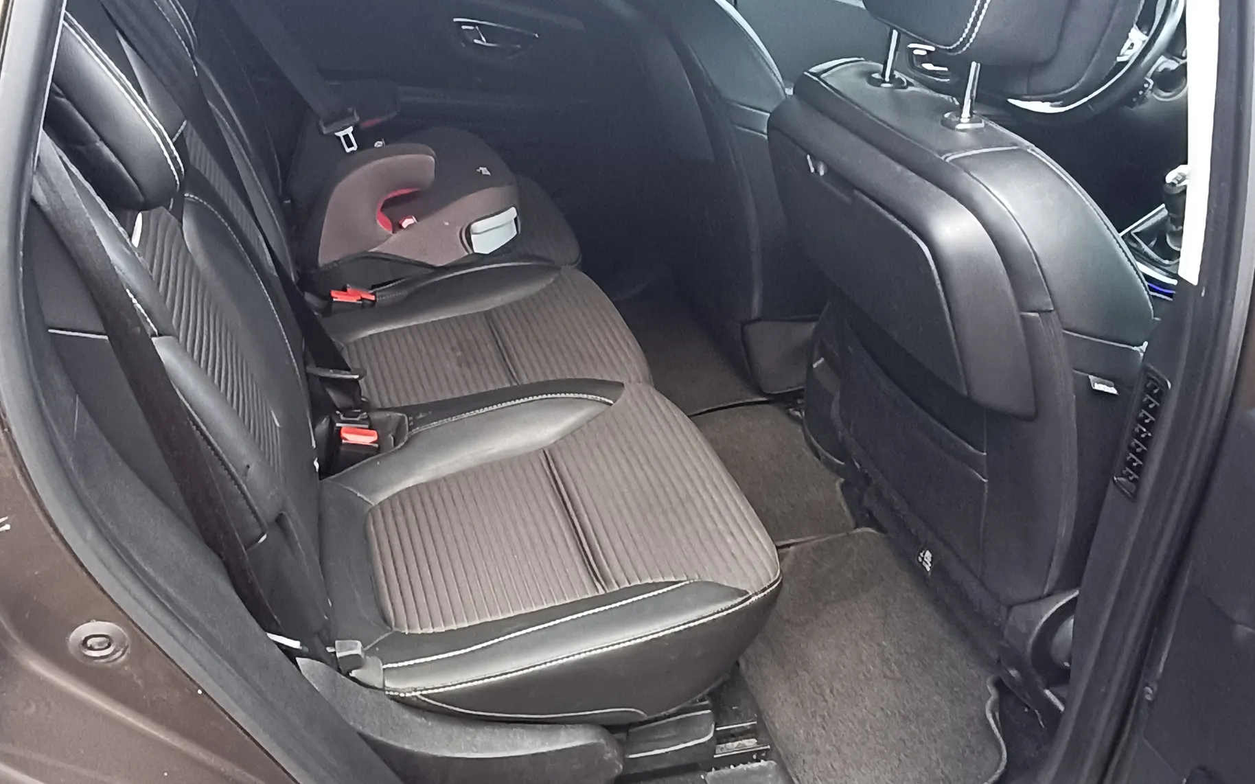 Notranja slika - Renault Scénic - Grand  dCi 130 Energy Edition One - 8