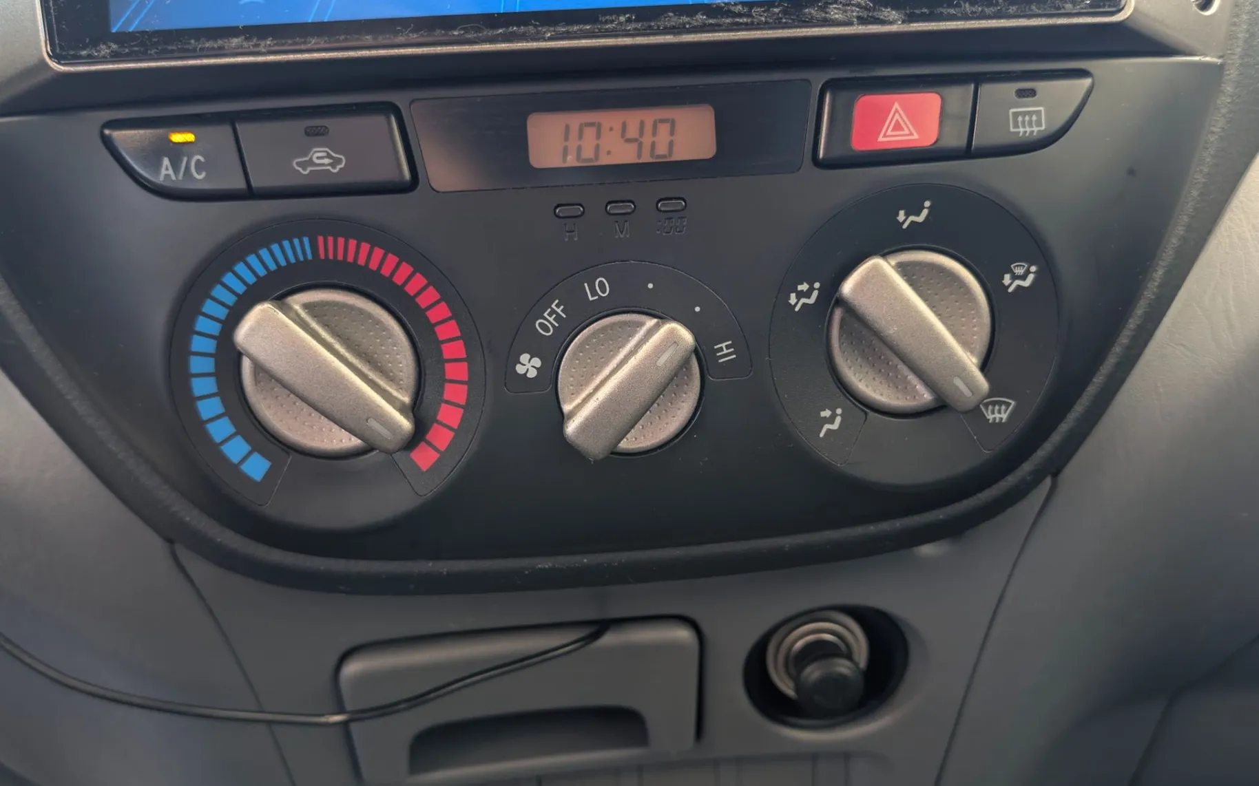 Zunanja slika - Toyota RAV4 - 2.0 D-4D 4WD - 10