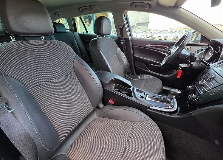 Zunanja slika - Opel Insignia - 2.0 CDTI 96KW ST COSMO AVTOMATIK-ALU-KLIMA - 10