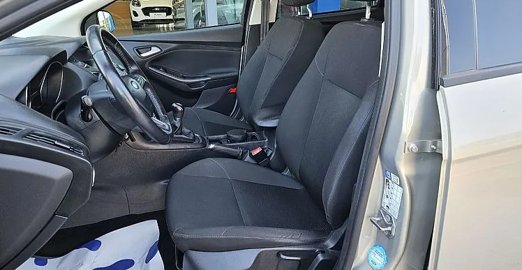 Zunanja slika - Ford Focus - Ambiente 1.0 EcoBoost 100 KM 1.lastnik - 4