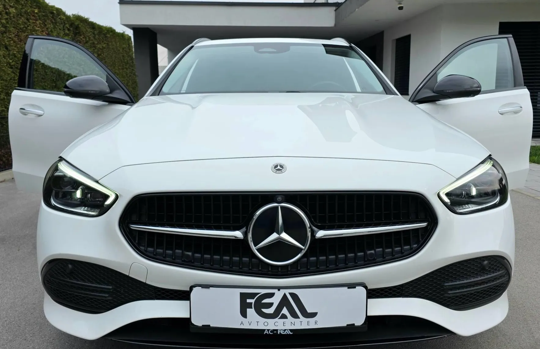 Zunanja slika - Mercedes-Benz C-Razred - C 200 D-AVT-SPORT-FULL LED-360 KAMERA-VIRTUAL-ACC- - 7