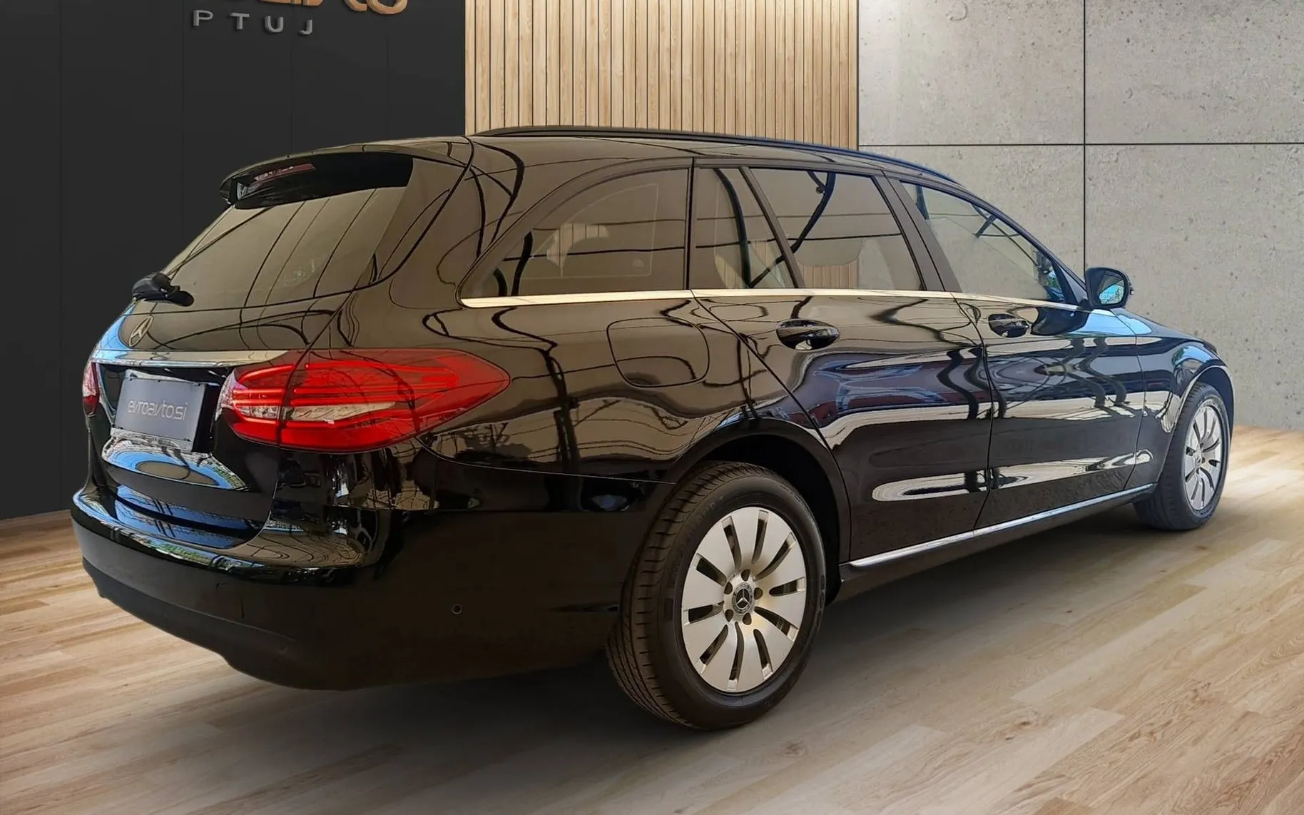 Zunanja slika - Mercedes-Benz C-Razred - C 200 d T Avt.Redno servisiran pooblaščen servis.. - 3