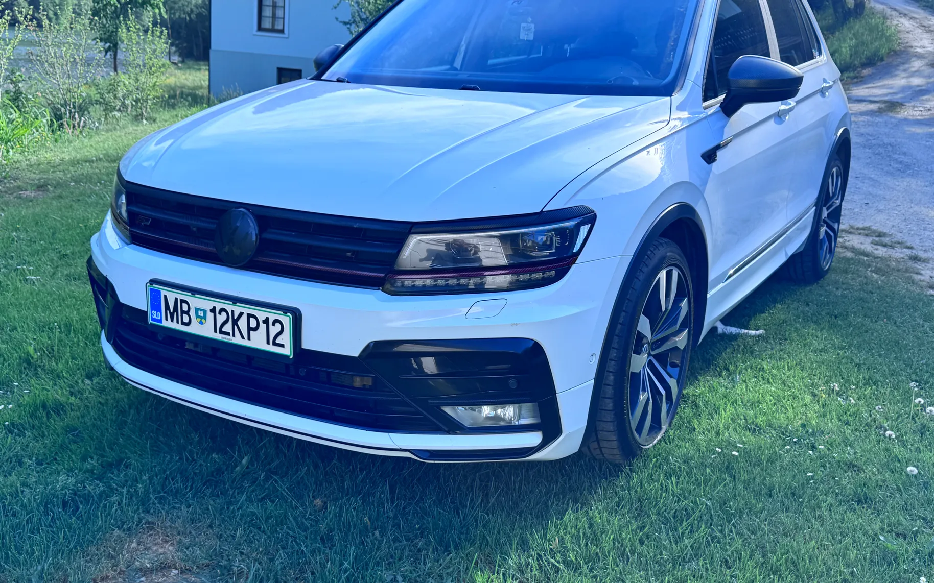 Zunanja slika - VW Tiguan - R-LINE 4Motion - 1