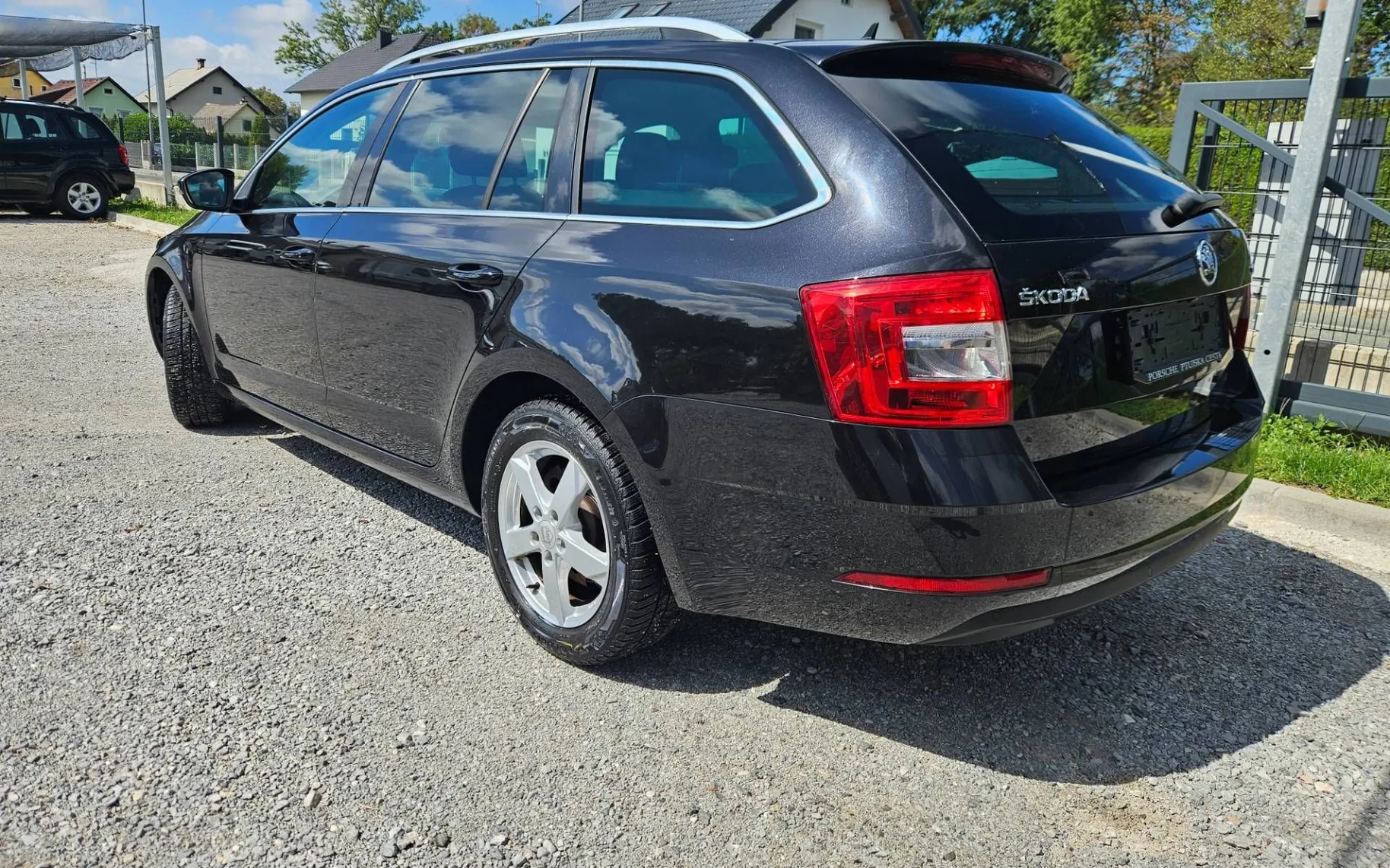 Zunanja slika - Škoda Octavia - Combi 1.6 TDI  1.LASTNIK  SLO SAMO 92000KM... - 4