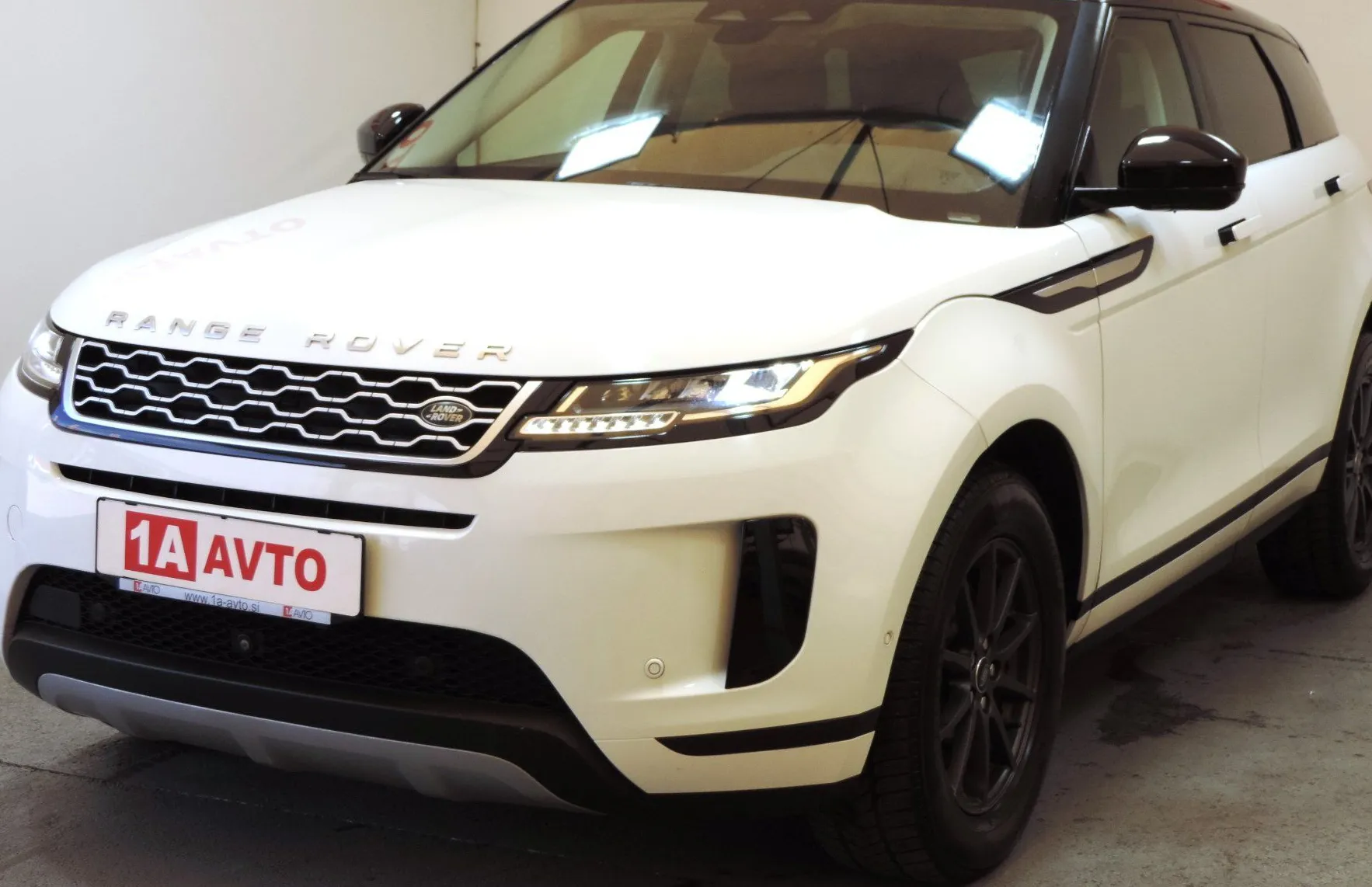 Zunanja slika - Land Rover Range Rover Evoque - 2.0 TD4 D165 MHEV SE Avt. NOVI MODEL-PANORAMA- - 1