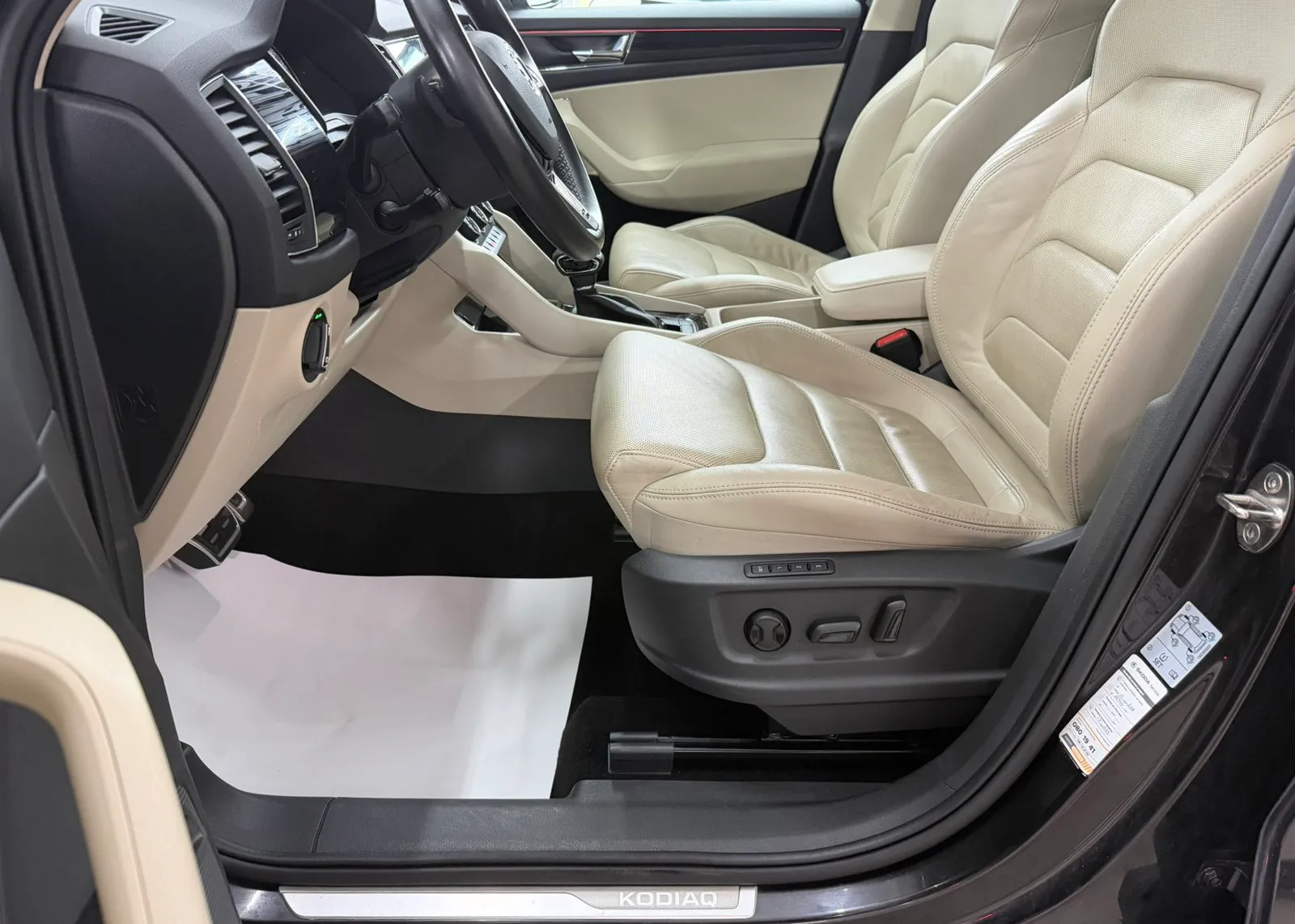 Zunanja slika - Škoda Kodiaq - 4x4 2,0 TDI Scout DSG - 8