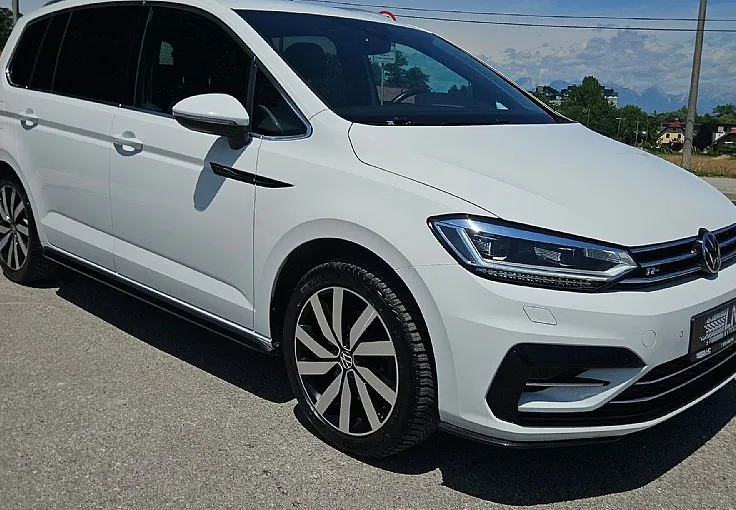 Zunanja slika - Volkswagen Touran - °R-LINE° 2.0 TDI DSG 150ks  °7-SEDEŽEV° °VIRTUAL° - 4