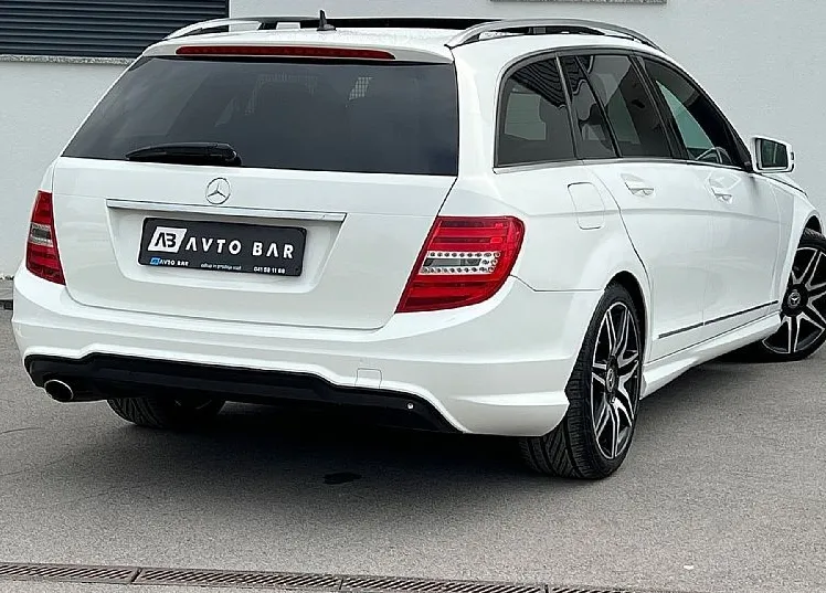 Zunanja slika - Mercedes-Benz C-Razred - C 220 CDI+AMG+EL. OKNO+XENON+NAVI - 8