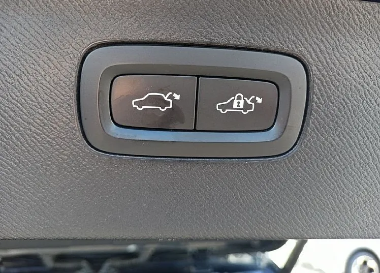 Zunanja slika - Volvo XC90 - B5  D  Plus Dark 7 sedežev AT AWD - 18