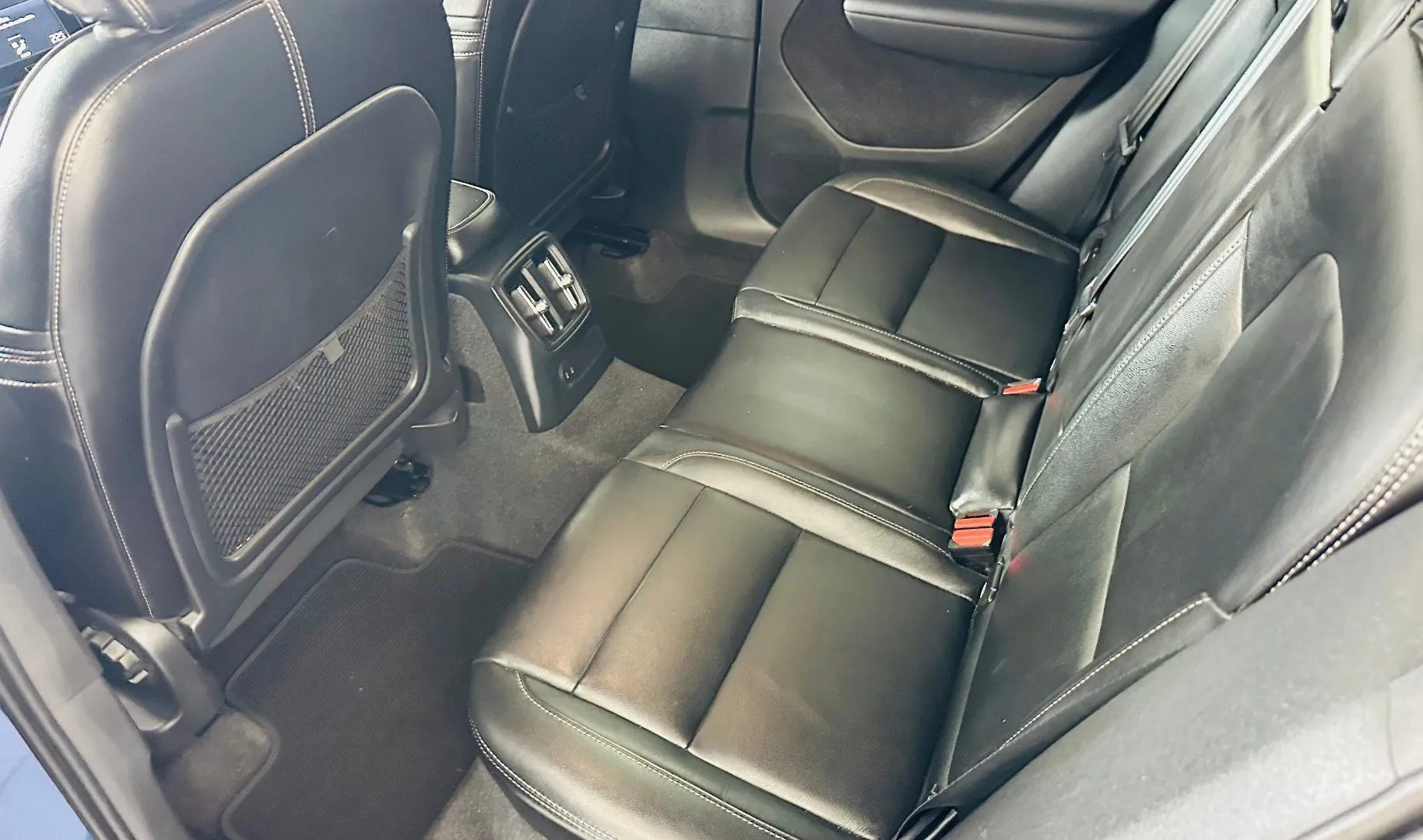Zunanja slika - Volvo XC40 - T5 Recharge Twin Engine R-Design Avt.KAMERA.LED - 7