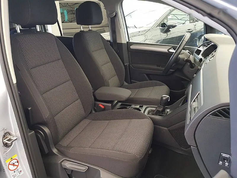Zunanja slika - Volkswagen Touran - 2.0 TDI BMT Family DSG - 9