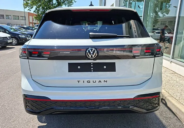 Zunanja slika - Volkswagen Tiguan - 2.0 TDI BMT 4Joy DSG - 4