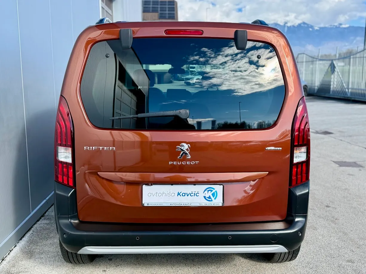 Zunanja slika - Peugeot Rifter - GT LINE L1 1.5 BLUEHDI 130 EAT8 - 5