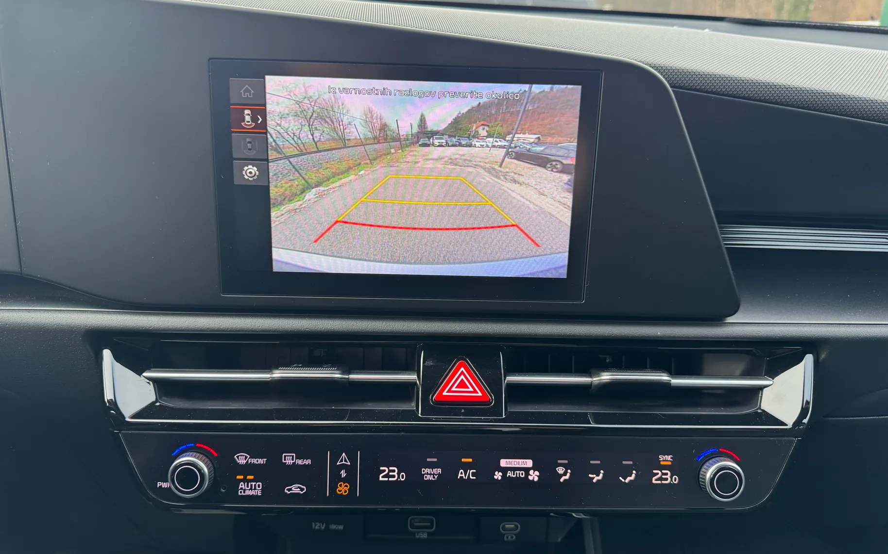 Notranja slika - KIA Niro - KIA - 16
