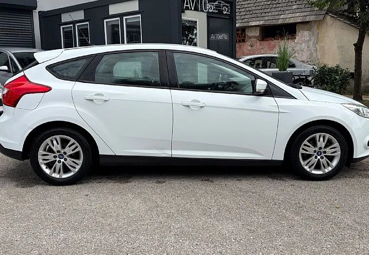 Zunanja slika - Ford Focus - 1.0 EcoBoost Trend - 4