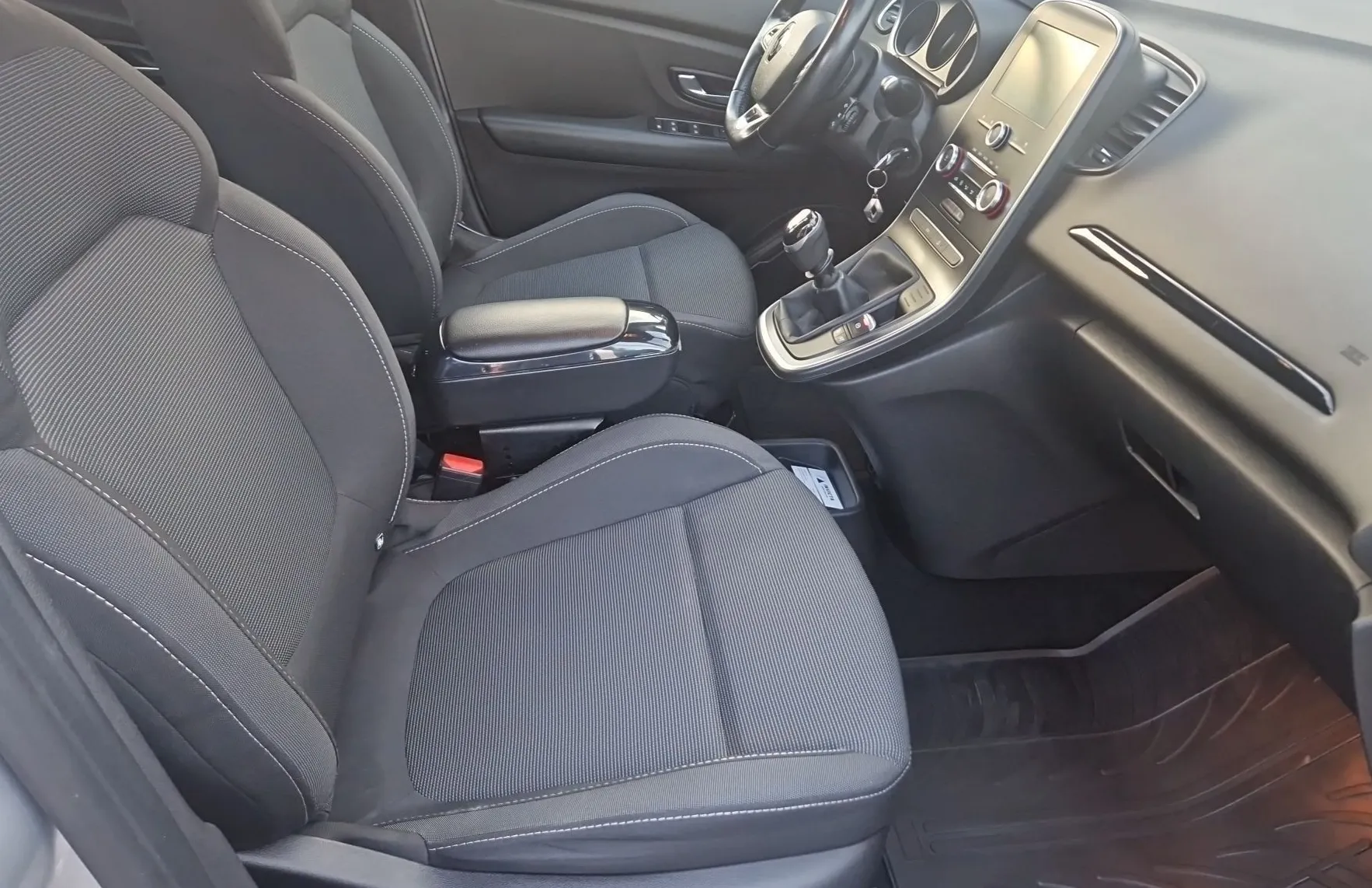 Zunanja slika - Renault Scénic - Scenic Energy dCi 110 - 17