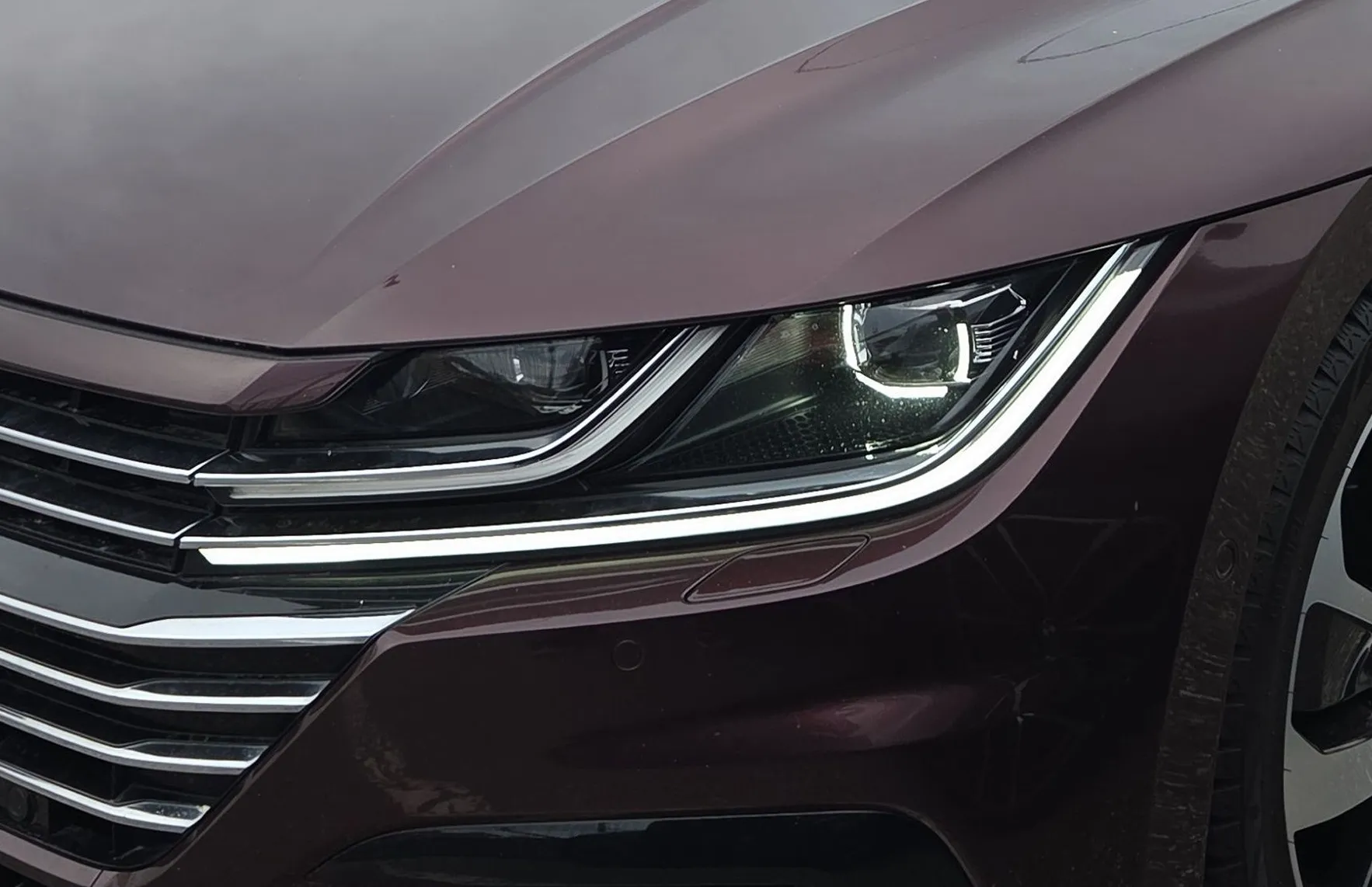 Zunanja slika - VW Arteon - 2.0 TSI avt. 140kW R-Line rezerviran - 5