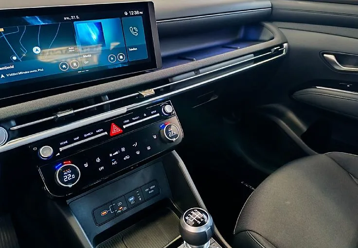 Zunanja slika - Hyundai Tucson - 1.6 T-GDI BLACK LINE-LED-DAB-AVT.PRT-APPLE-VIDEO - 11