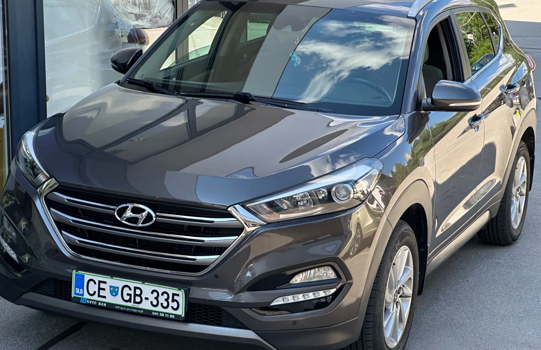 Zunanja slika - Hyundai Tucson - Premium 1.6 T-GDI 4WD - SLO - 2