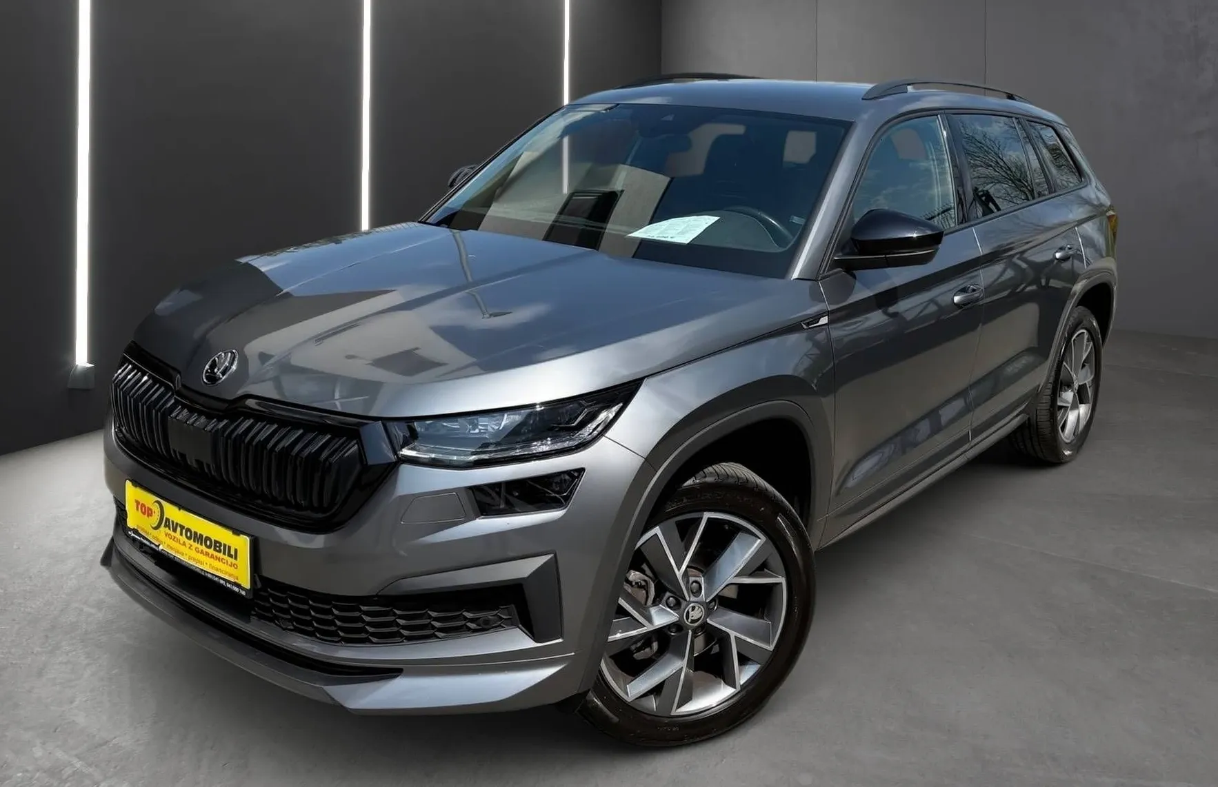 Zunanja slika - Škoda Kodiaq - 2.0 TDI Sportline VIRTUAL RADAR FULL LED KAMERA - 2