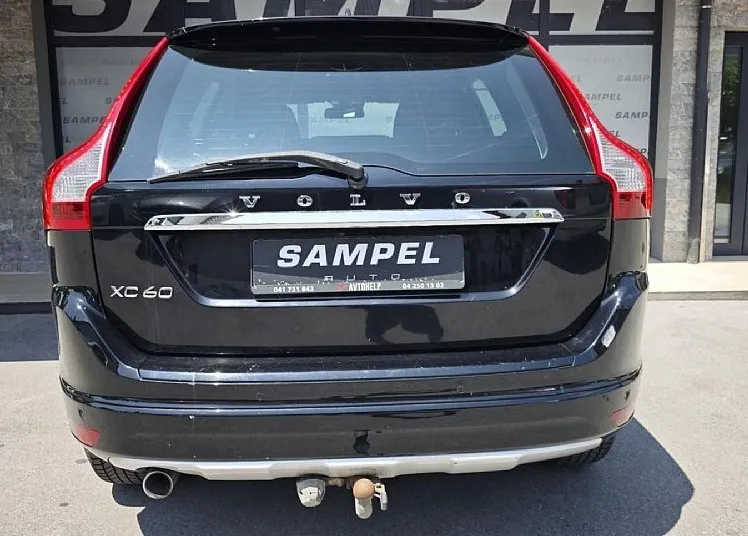 Zunanja slika - Volvo XC60 - D3 AUTO - VLEČNA KLJUKA - TEMPOMAT - GRETI SEDEŽI - 5