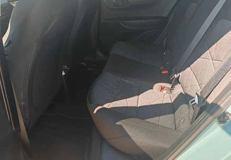 Zunanja slika - Hyundai Bayon - 1.0 T-GDI Comfort DCT 1.Lastnik°°SLO°°Kamera - 6