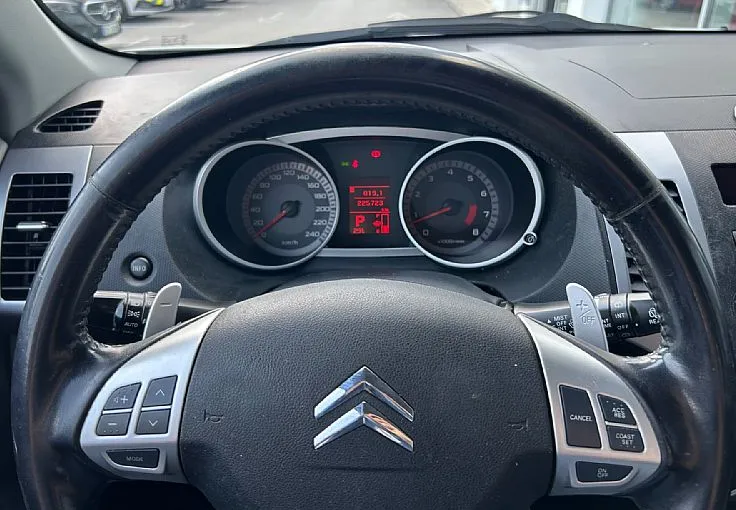 Zunanja slika - Citroën C-Crosser - 2.4 Exclusive CVT - 7